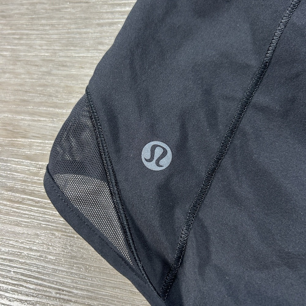 Lululemon Size 10 Low Rise Hotty Hot Short Long 4" Womens Black Lined Gym - Picture 3 of 9